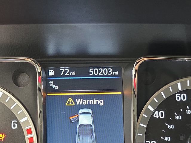 Used 2019 Nissan Titan Platinum Reserve image 27