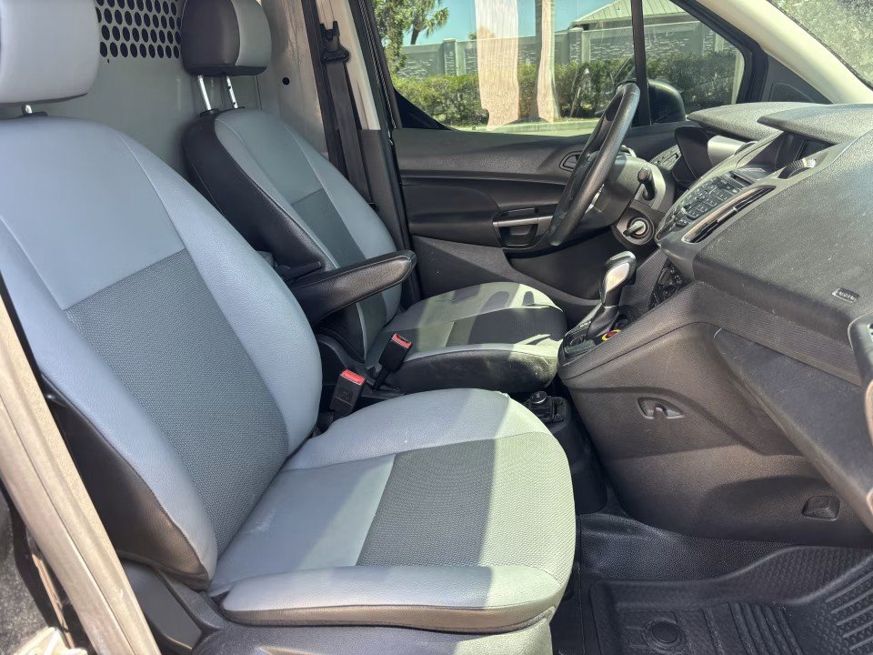 Used 2018 Ford Transit Connect XL FWD image 12
