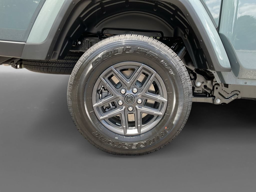 New 2025 Jeep Gladiator Sport AWD/4WD image 15