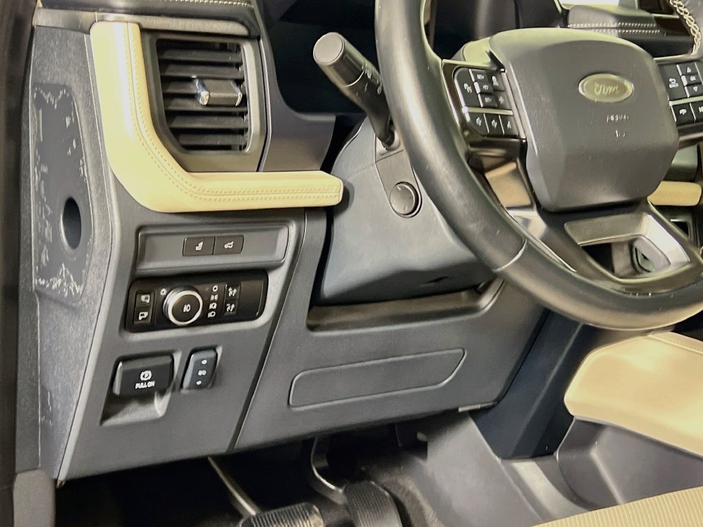 Certified 2024 Ford Expedition Platinum AWD/4WD image 10