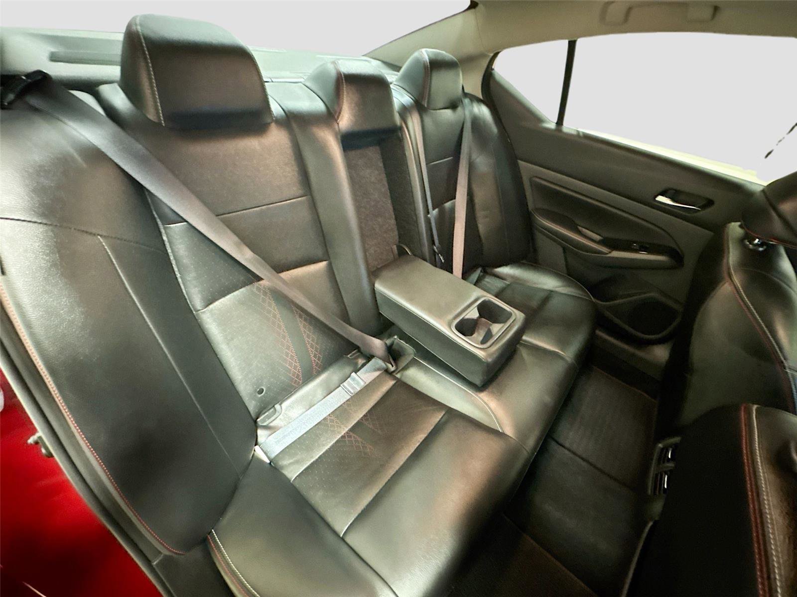 Used 2023 Nissan Altima 2.0 SR FWD image 29