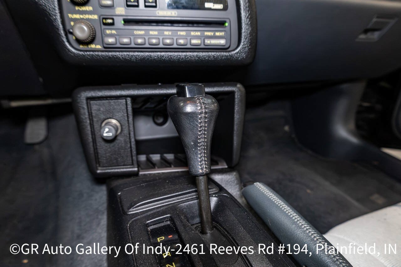 Used 1993 Chevrolet Camaro Z28 RWD image 14
