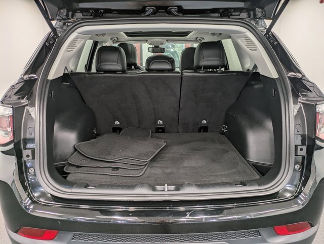 Used 2018 Jeep Compass Limited w/ Navigation Group image 24