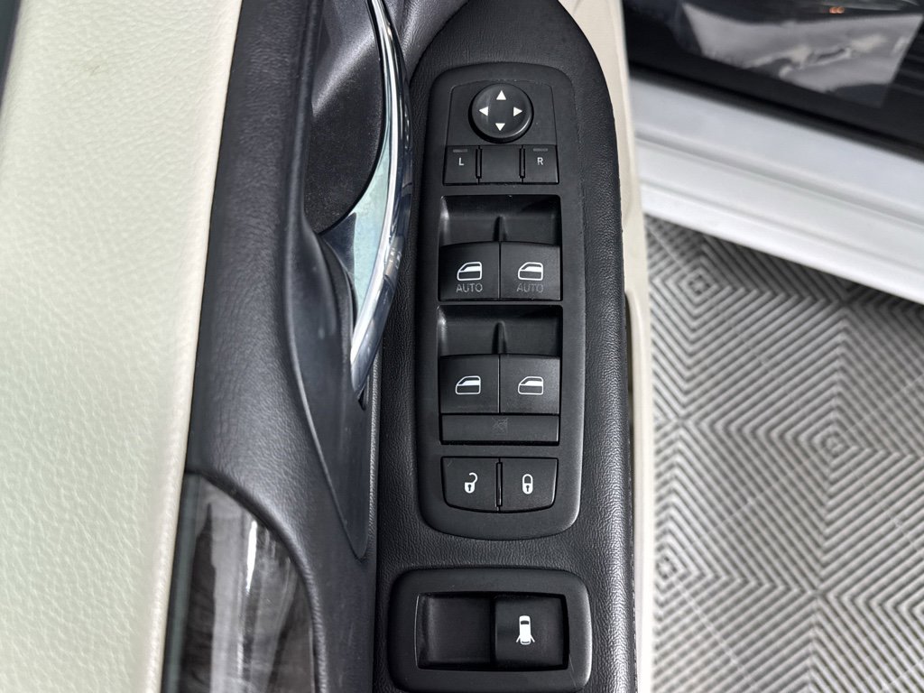 Used 2016 Dodge Grand Caravan SE w/ Quick Order Package 29E SE image 21