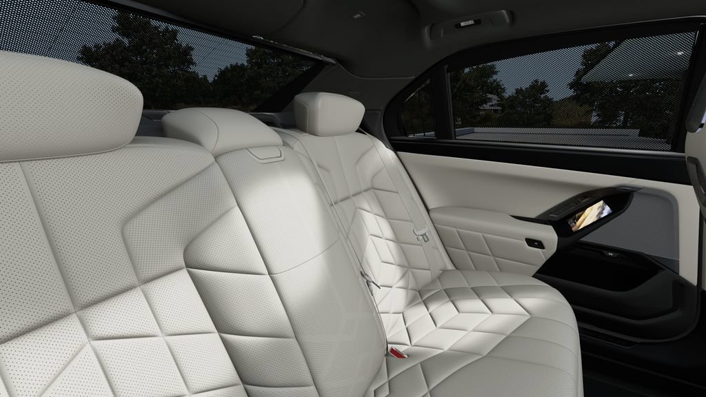New 2027 BMW 740i xDrive AWD/4WD image 12