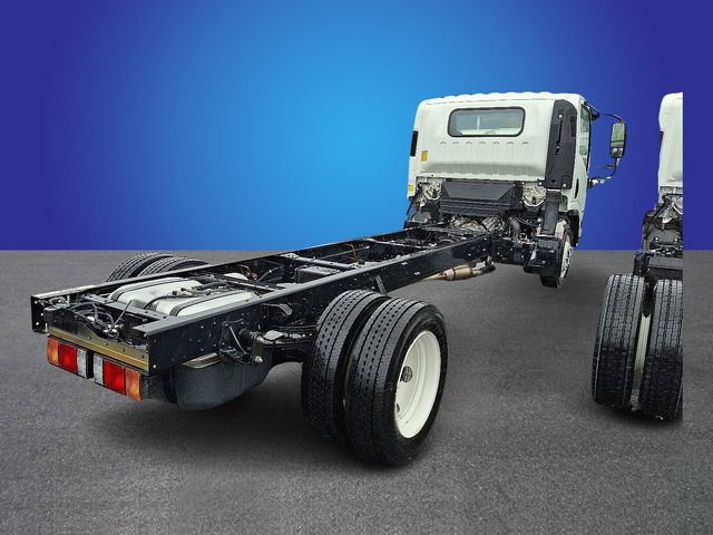 New 2025 Chevrolet Low Cab Forward 5500XG image 4