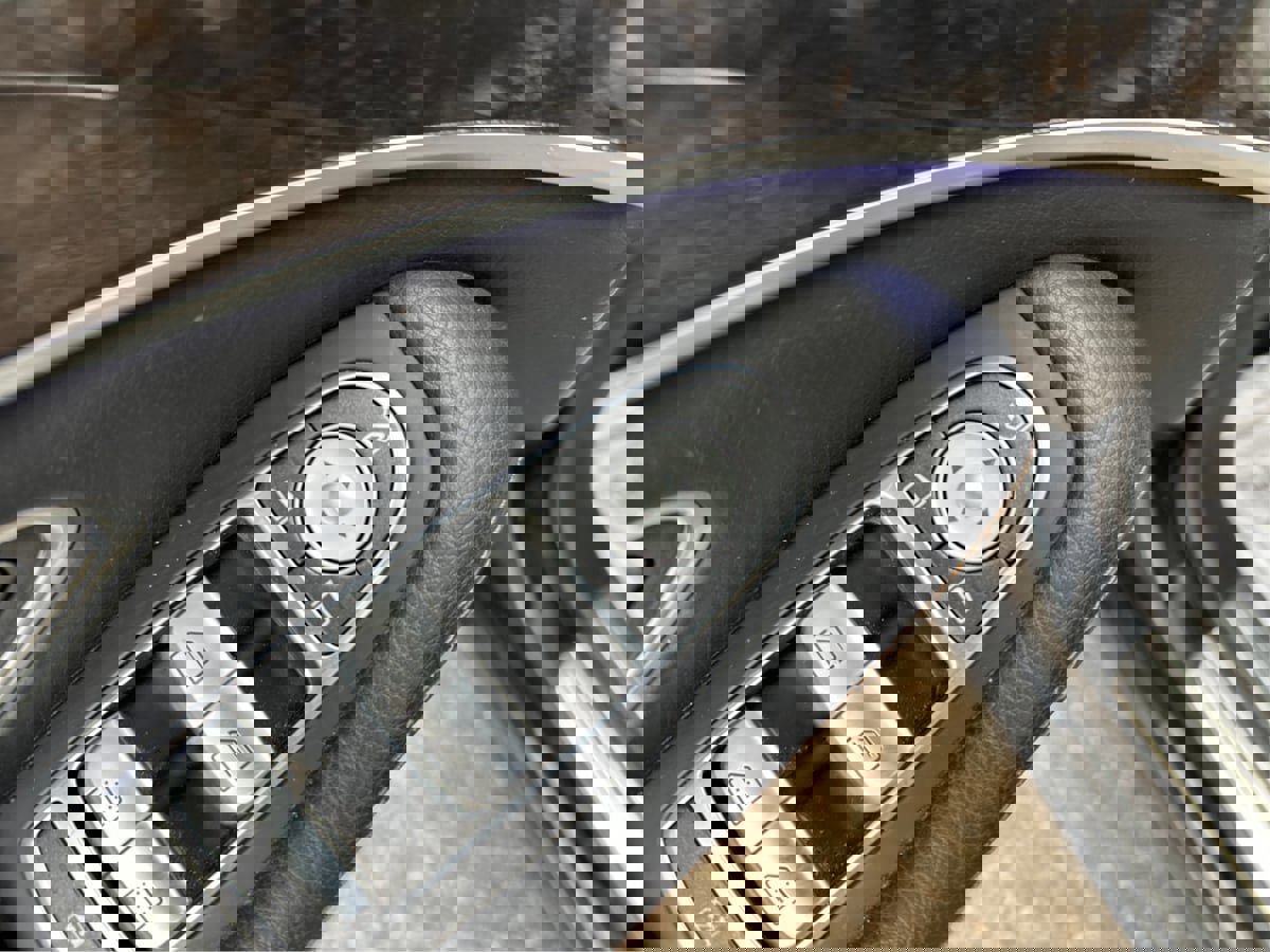 Used 2017 Mercedes-Benz S 550 4MATIC Sedan image 37