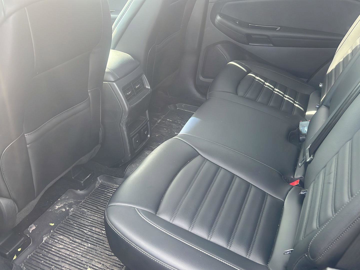 Used 2019 Ford Edge SEL w/ Equipment Group 201A image 14