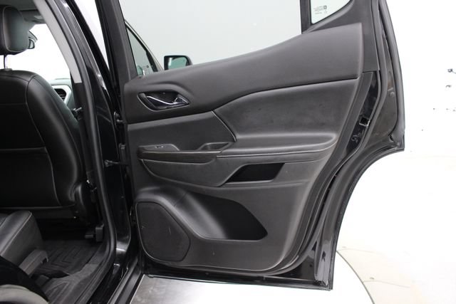 Used 2019 GMC Acadia SLT AWD/4WD image 50