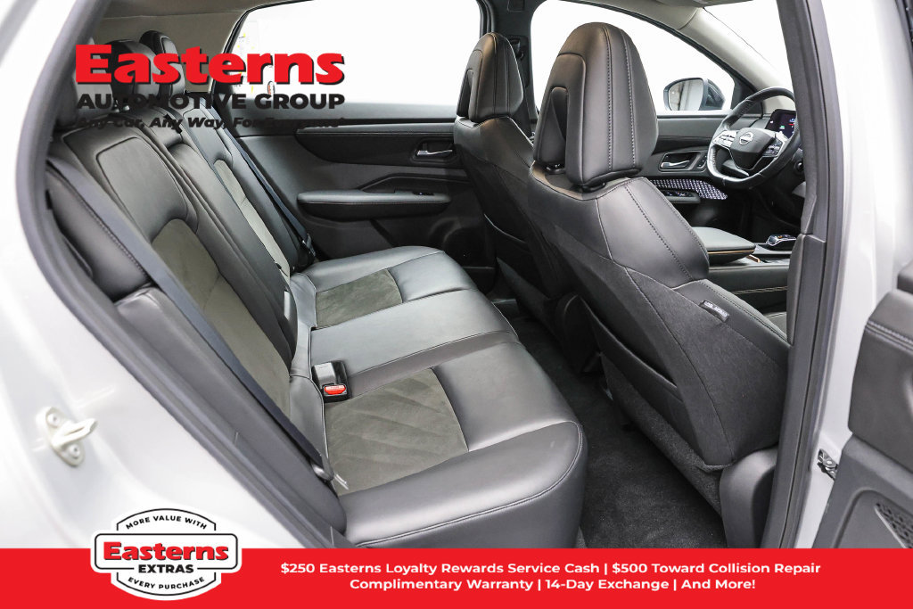 Used 2023 Nissan Ariya FWD image 22