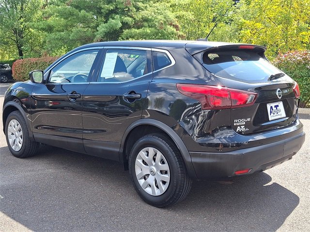 Used 2019 Nissan Rogue Sport S image 4
