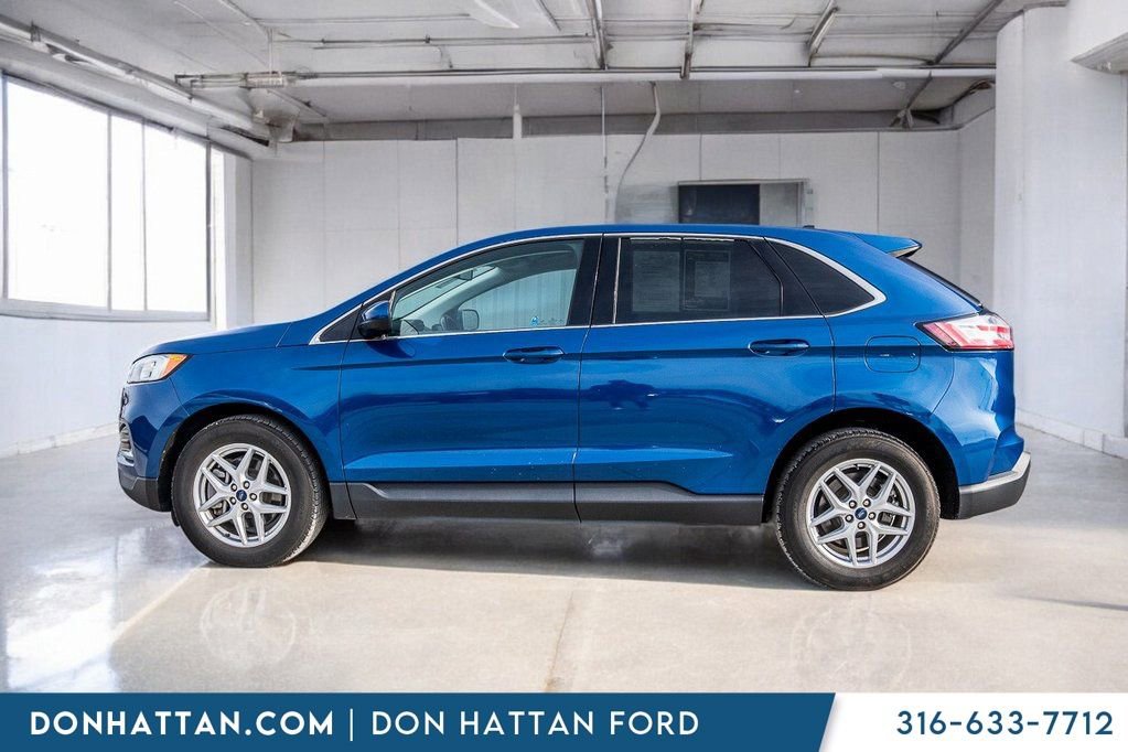 Used 2022 Ford Edge SEL image 2