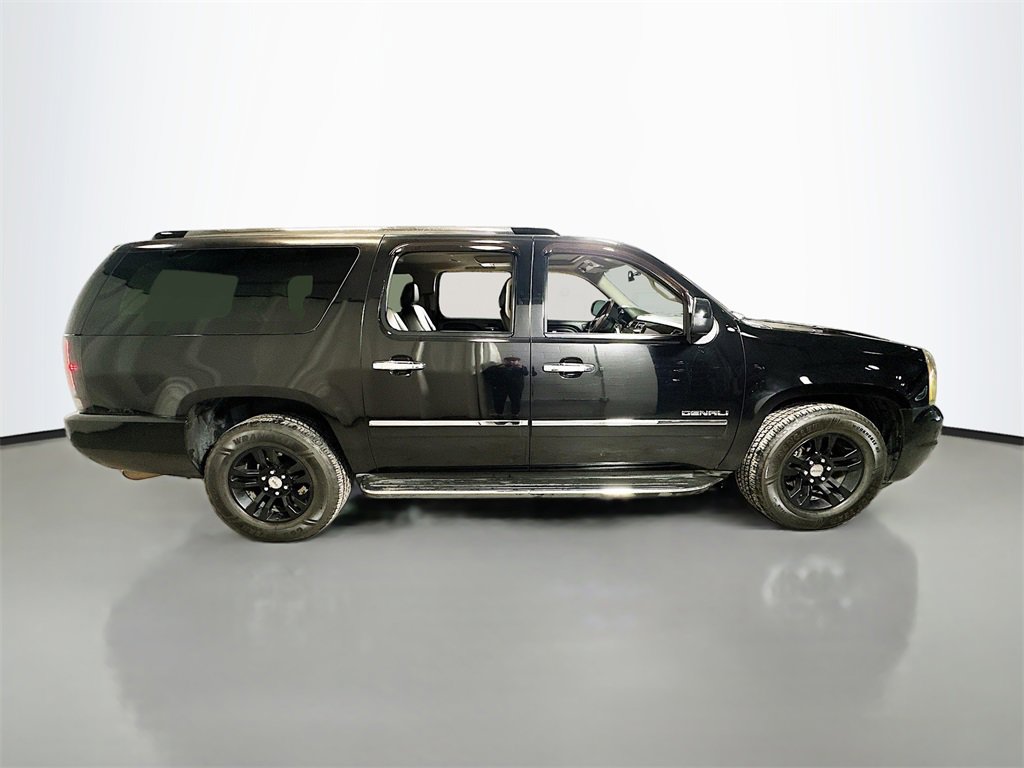 Used 2013 GMC Yukon XL Denali image 9