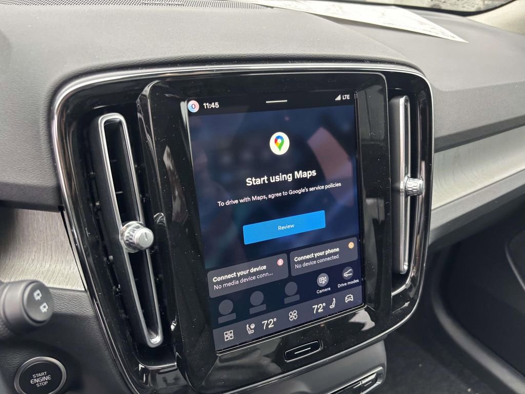 New 2026 Volvo XC40 B5 Plus w/ Protection Package Premier image 19