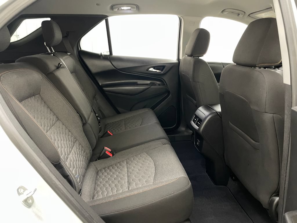 Used 2020 Chevrolet Equinox LT FWD image 38