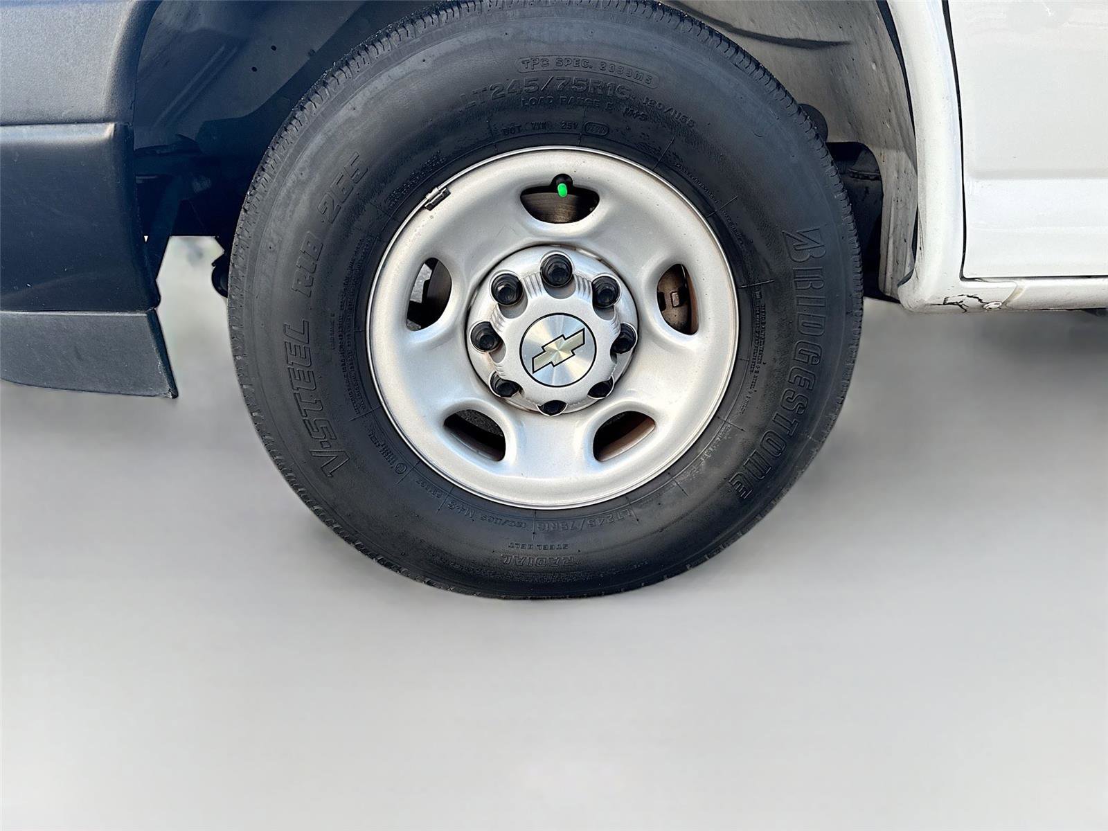 Used 2022 Chevrolet Express 3500 LS image 22