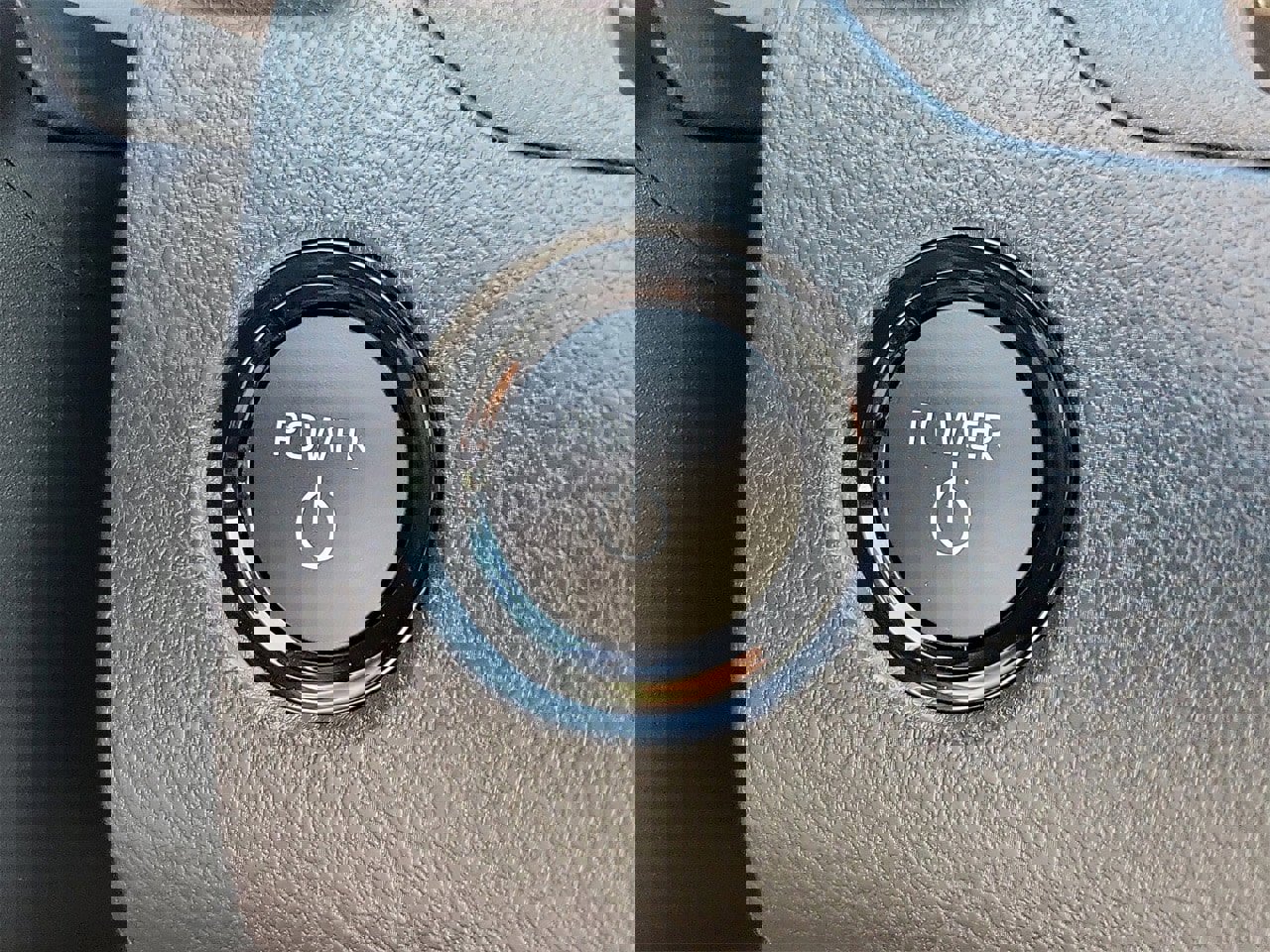 Used 2026 Toyota Camry SE image 30