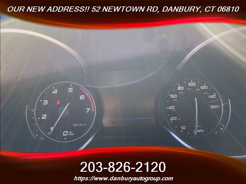 Used 2023 Alfa Romeo Stelvio Ti AWD/4WD image 15