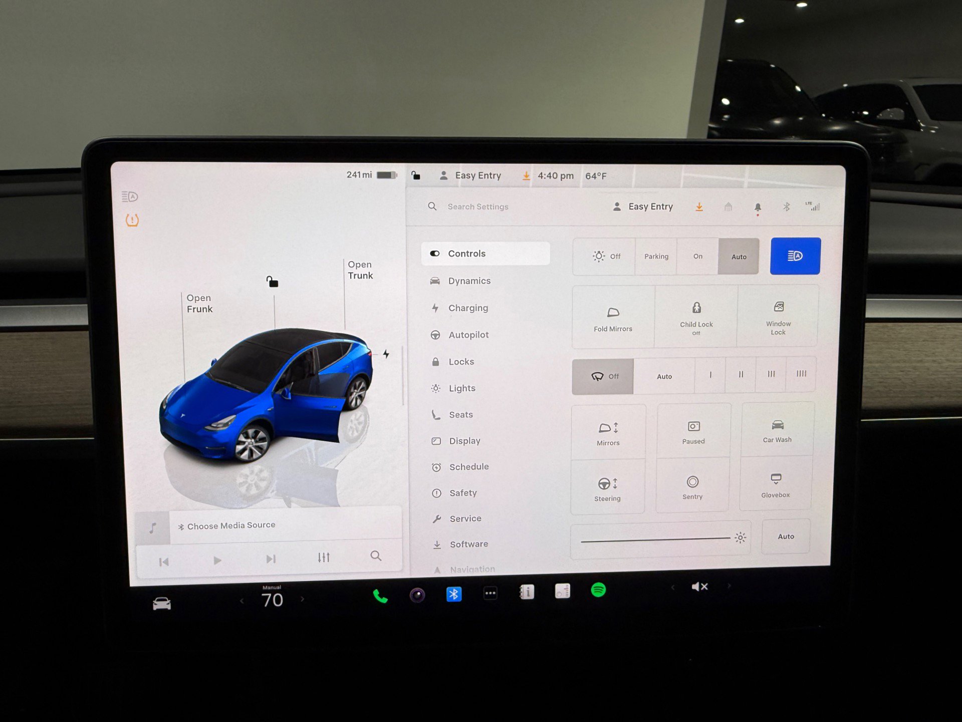 Used 2023 Tesla Model Y Long Range image 33