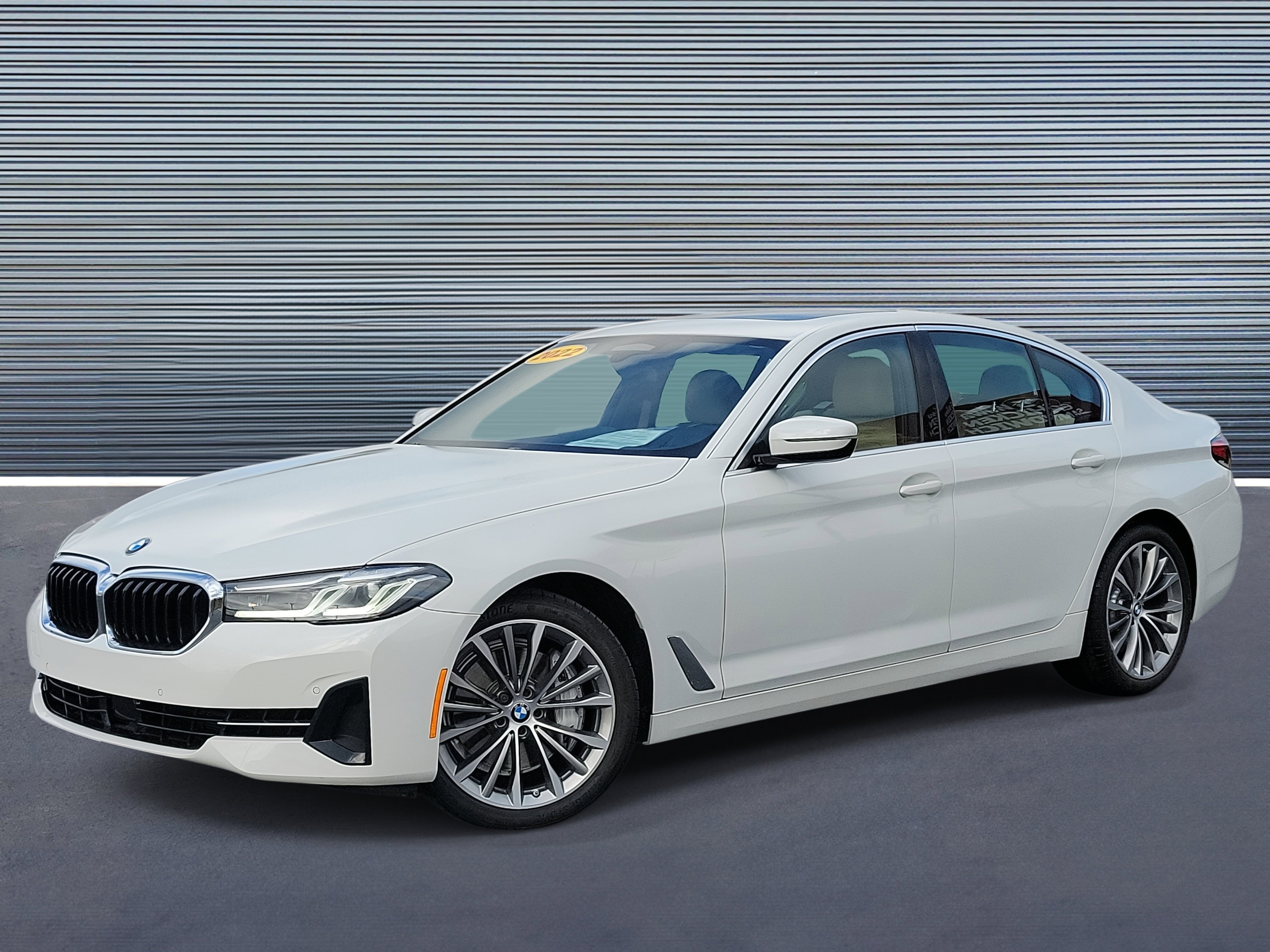 Used 2022 BMW 540i w/ Premium Package image 1
