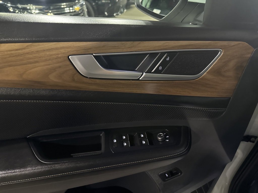 Used 2024 Volkswagen Atlas SE image 16