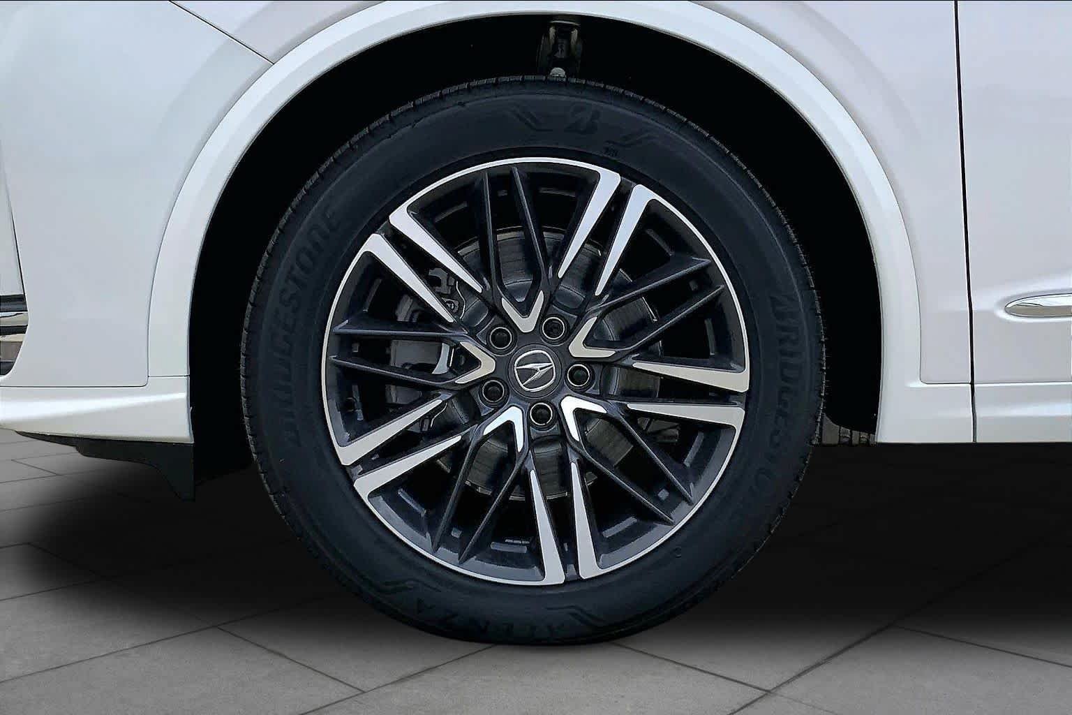 New 2026 Acura MDX w/ Advance Package AWD/4WD image 12
