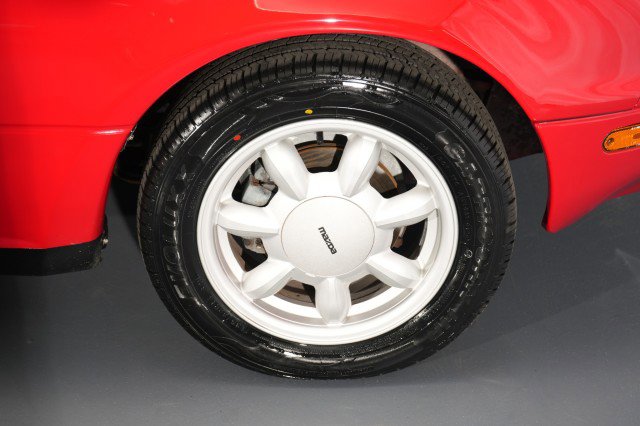 Used 1990 MAZDA MX-5 Miata RWD image 31