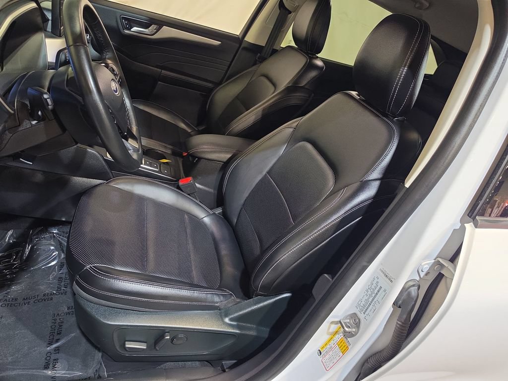 Used 2022 Ford Escape SEL AWD/4WD image 13