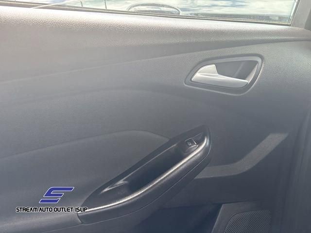 Used 2015 Ford Focus ST FWD image 17