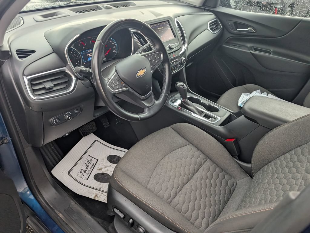 Used 2020 Chevrolet Equinox LT w/ Driver Convenience Package AWD/4WD image 12