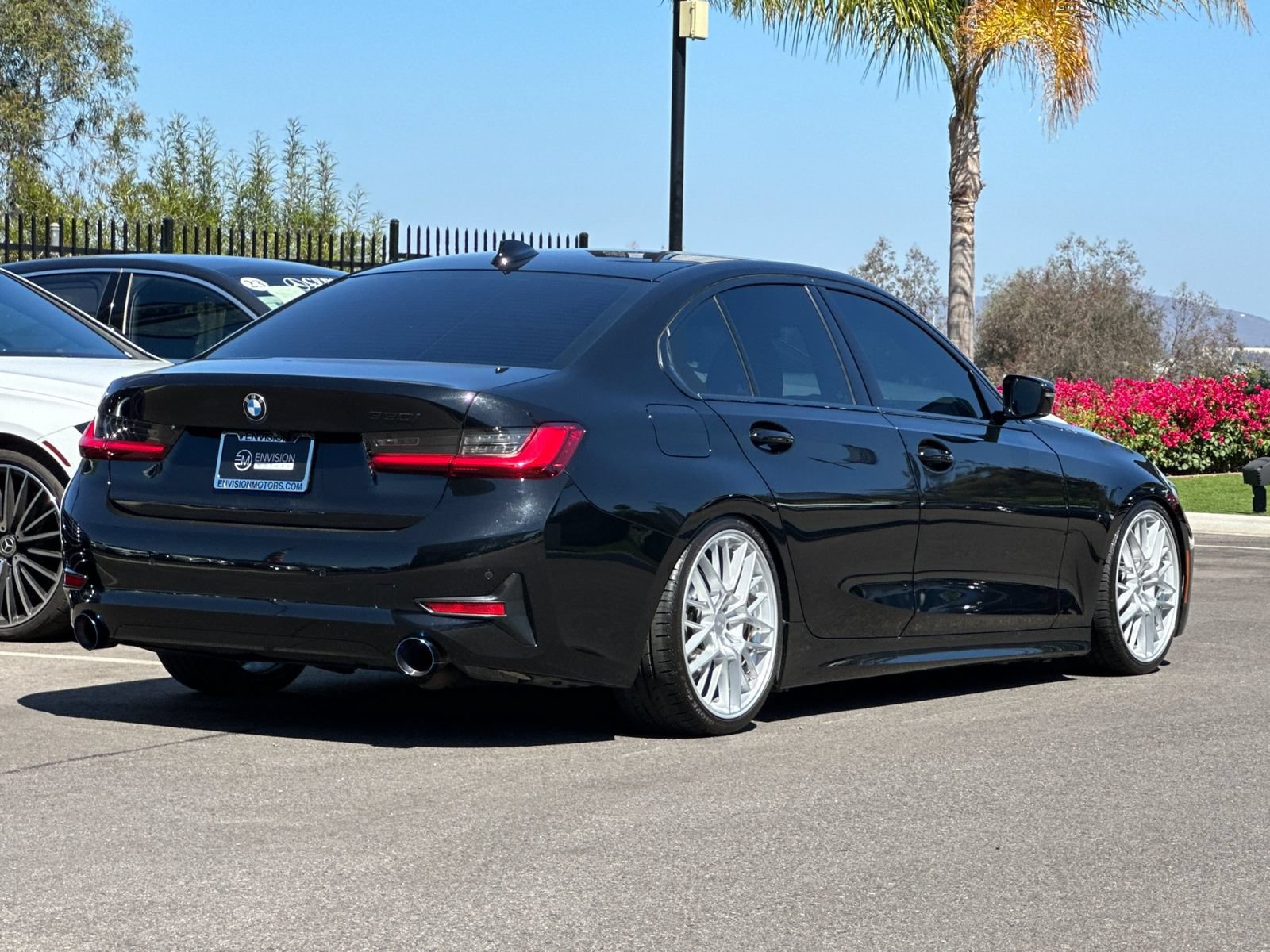 Used 2021 BMW 330i Sedan w/ Convenience Package RWD image 3