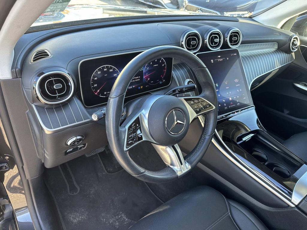 Used 2023 Mercedes-Benz GLC 300 image 18