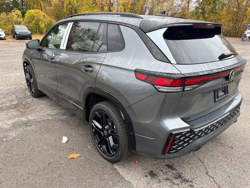 New 2026 Volkswagen Tiguan SE R-Line image 13