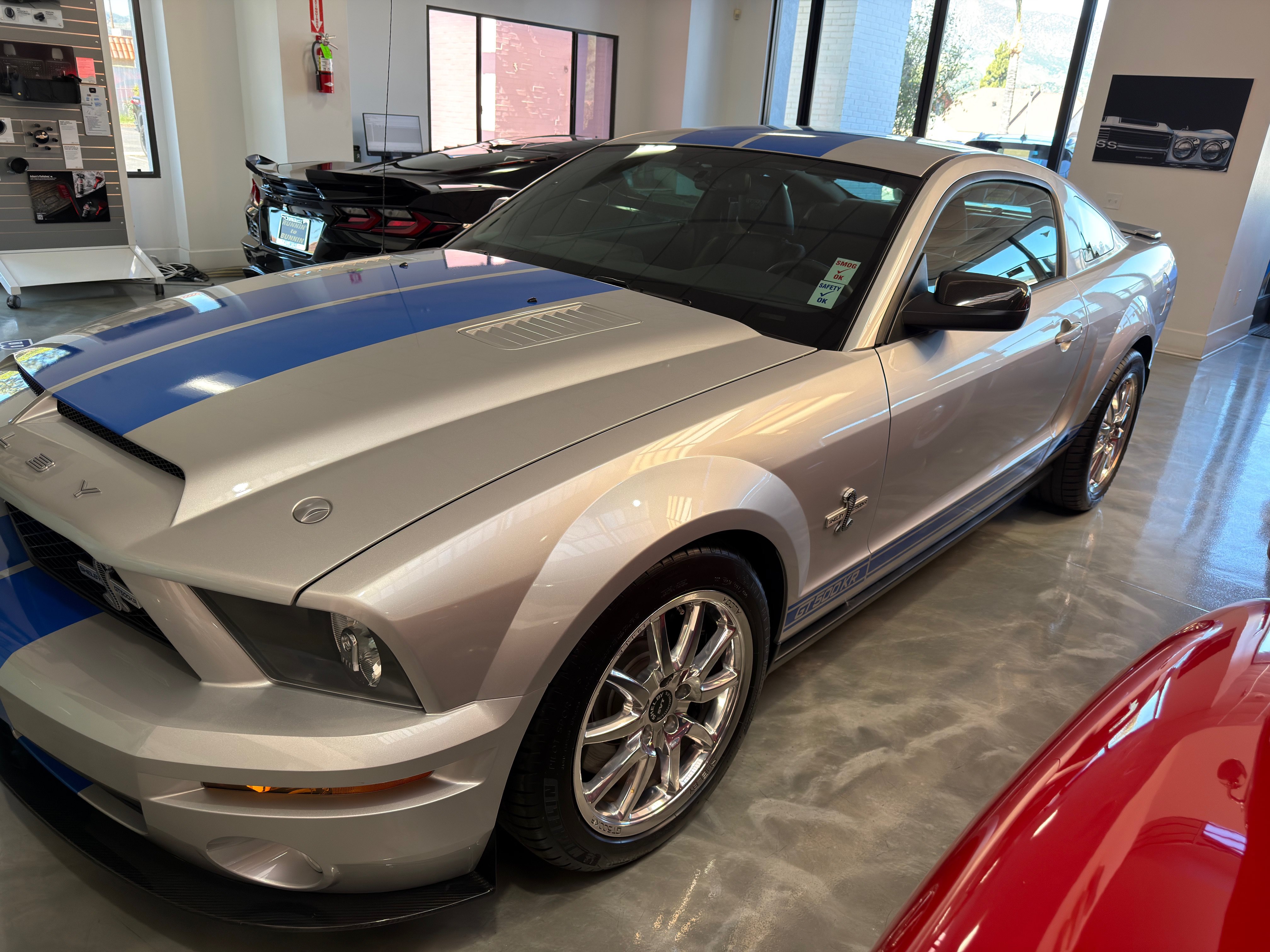Used 2009 Ford Mustang Shelby GT500 RWD image 5