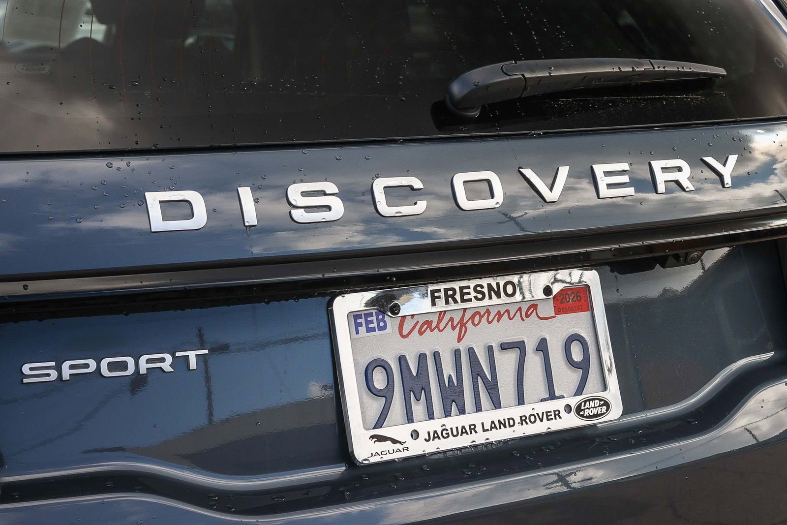 Used 2025 Land Rover Discovery Sport S image 11