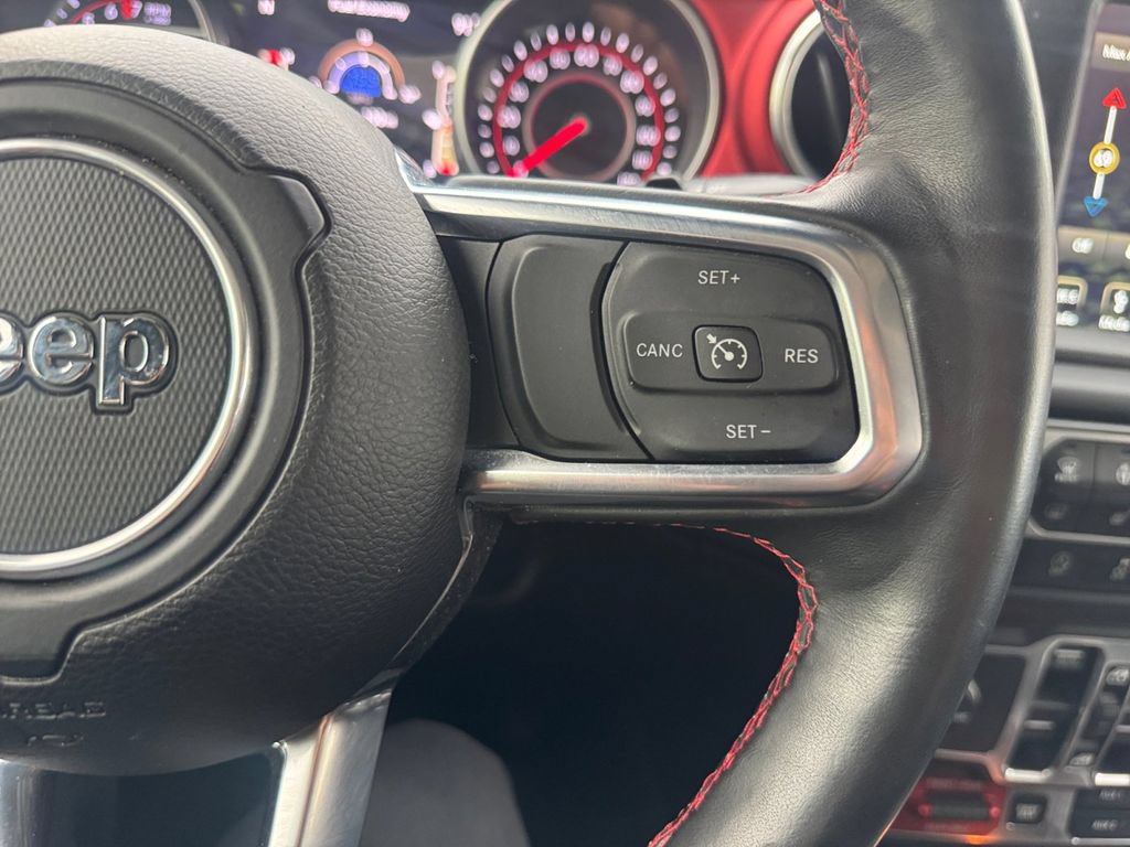 Used 2018 Jeep Wrangler Unlimited Rubicon w/ Dual Top Group AWD/4WD image 21