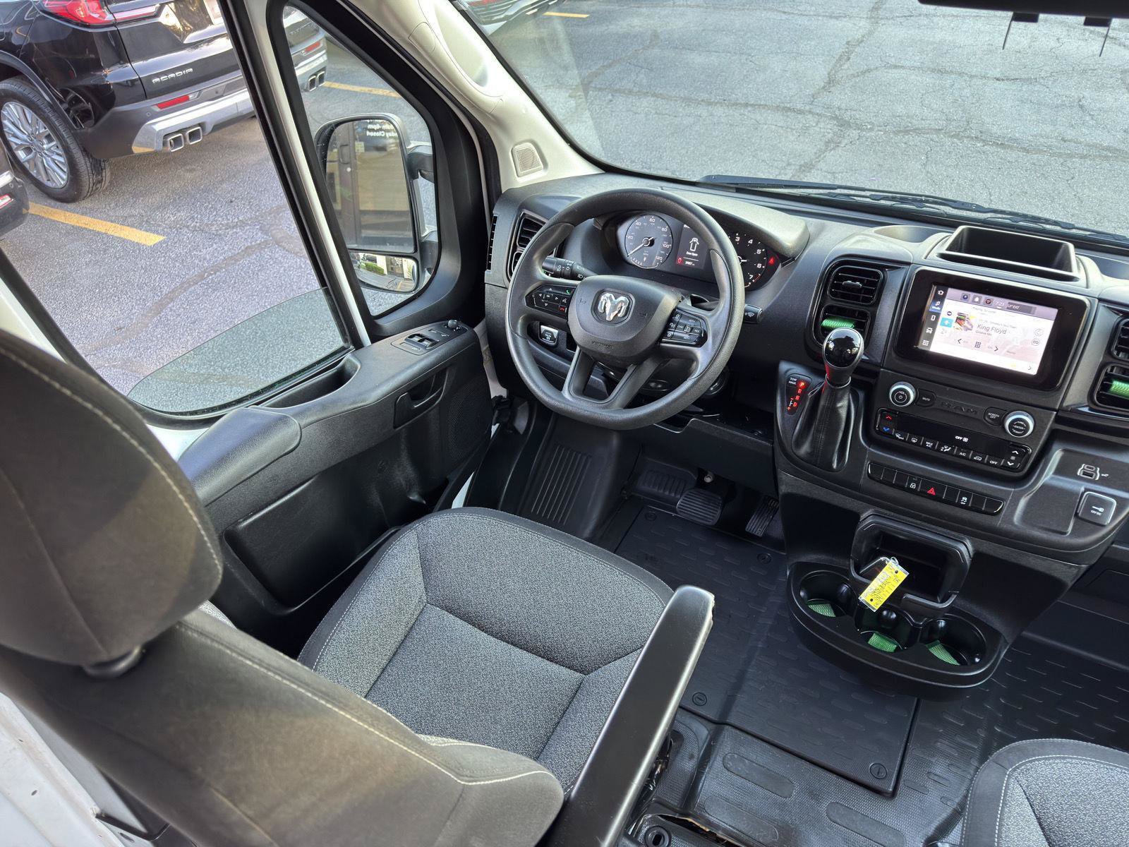 Used 2025 RAM ProMaster 2500 w/ Convenience Group FWD image 19