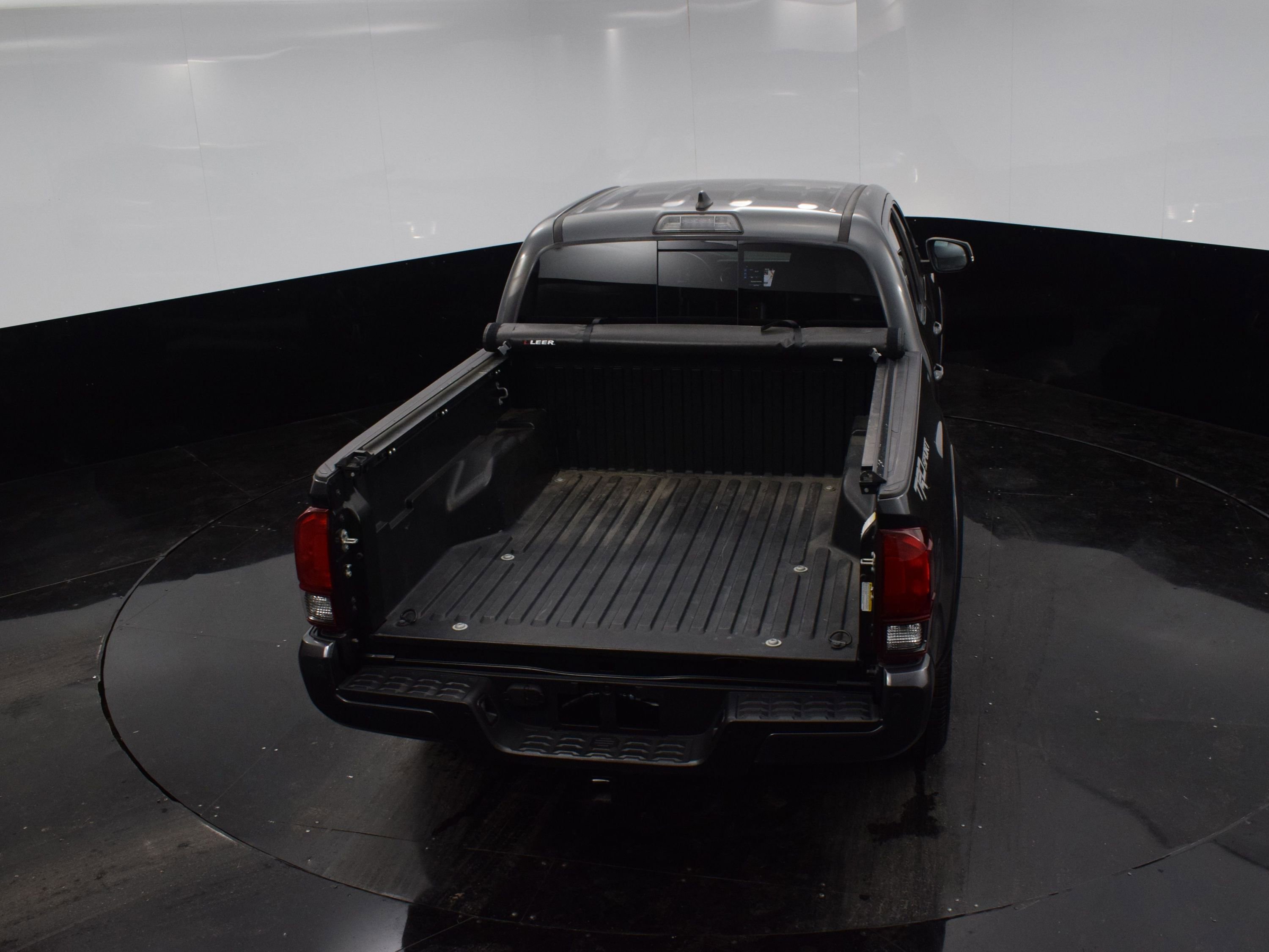Used 2019 Toyota Tacoma SR5 image 28