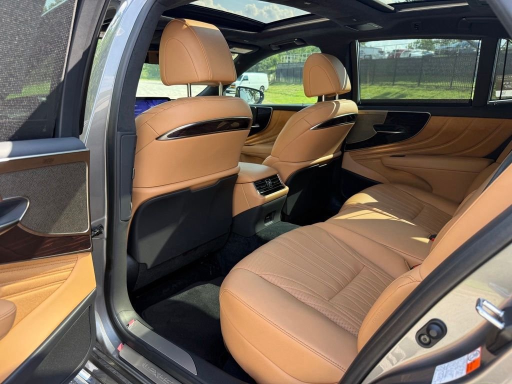 Certified 2024 Lexus LS 500 w/ Luxury Package RWD image 26