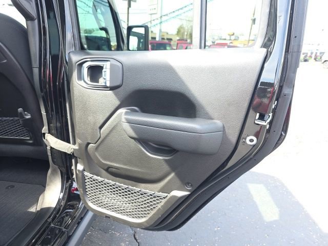 Used 2025 Jeep Wrangler Unlimited Rubicon 4xe w/ Safety Group image 53