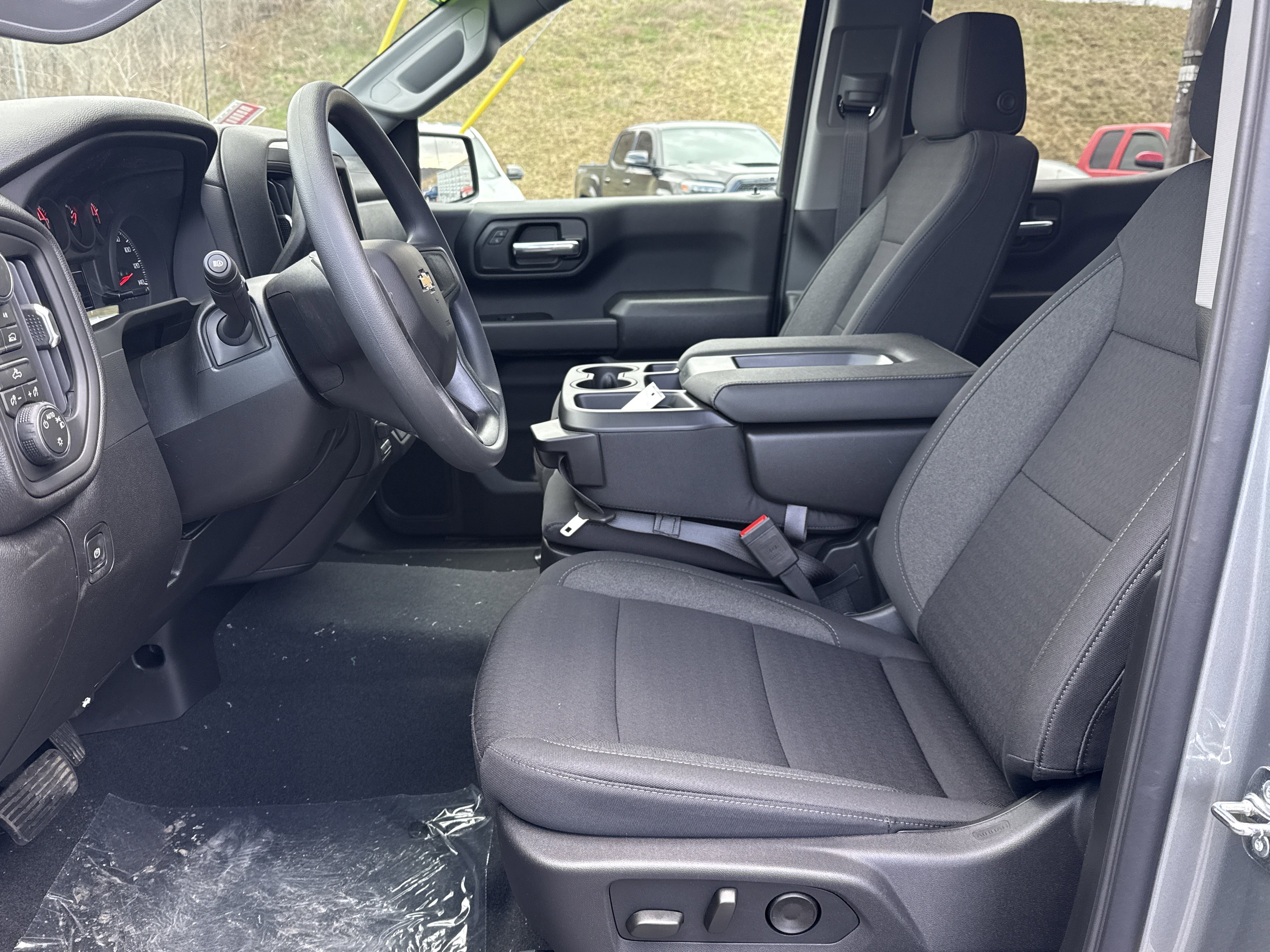 New 2026 Chevrolet Silverado 1500 Custom w/ LPO, Dark Essentials Package AWD/4WD image 11