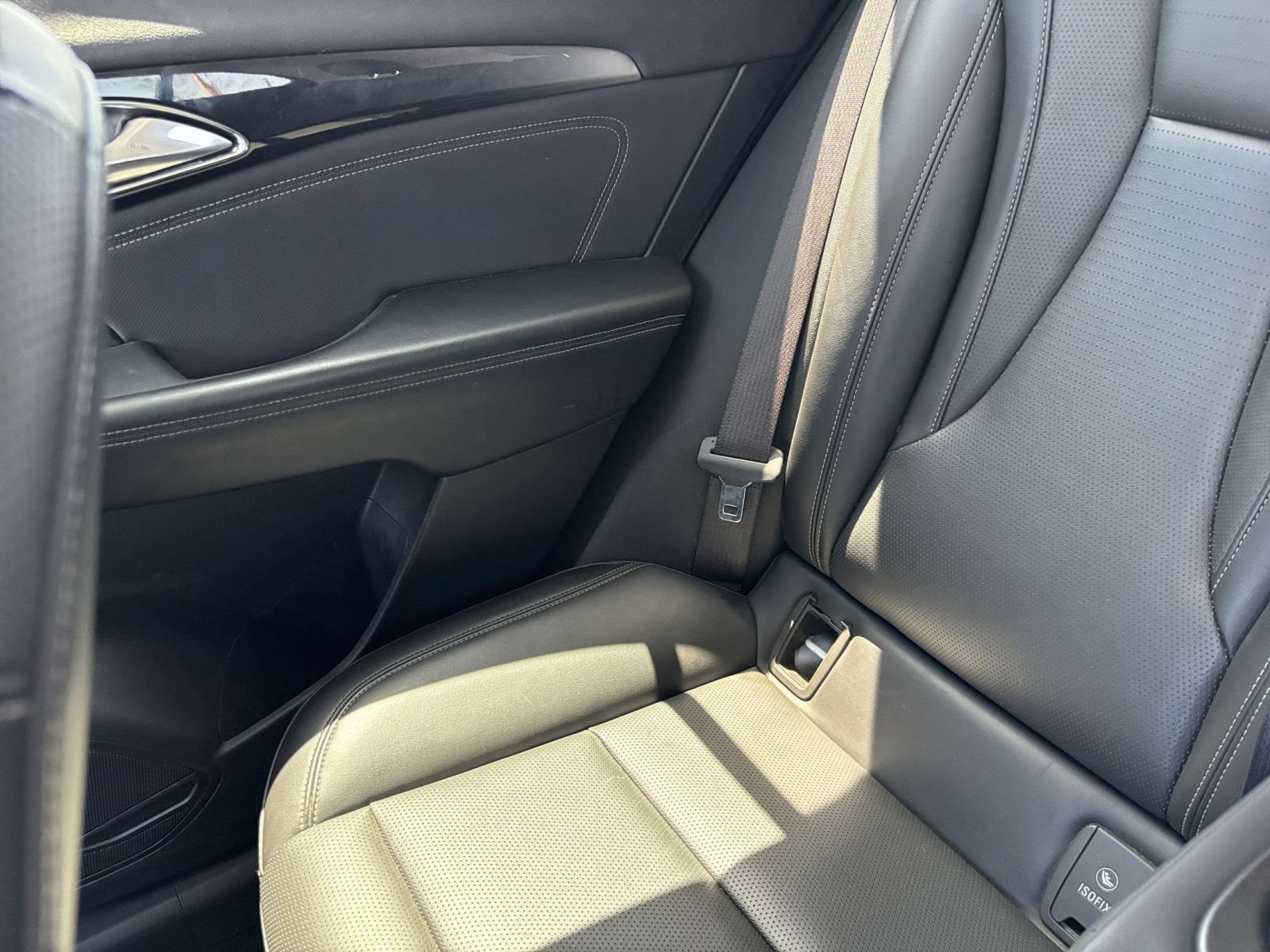 Used 2024 Buick Envision Preferred AWD/4WD image 38