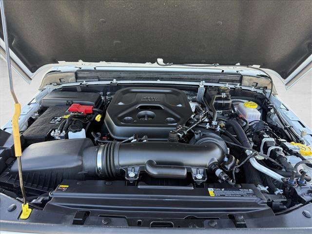 Used 2025 Jeep Wrangler Sport S image 23