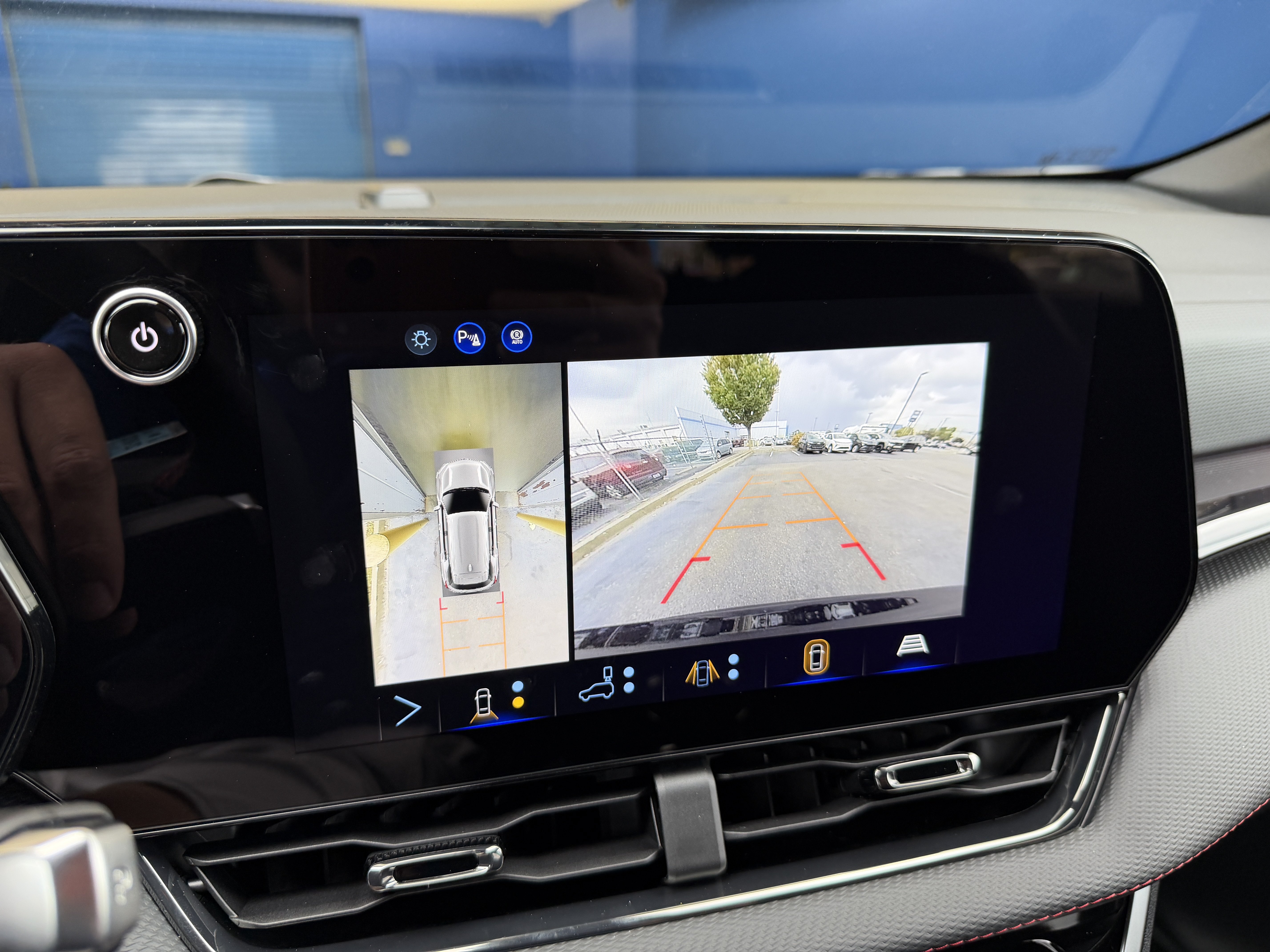 New 2027 Chevrolet Equinox RS w/ Safety and Technology Package AWD/4WD image 21