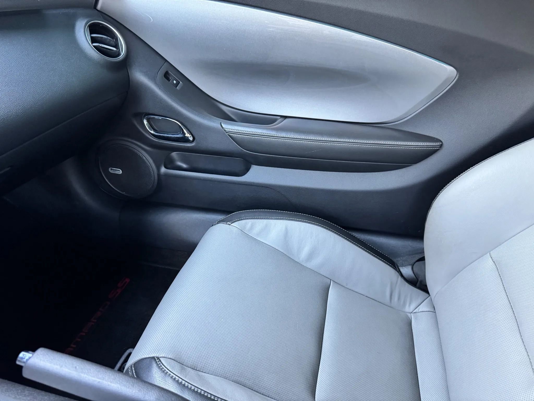 Used 2010 Chevrolet Camaro SS w/ RS Package image 15