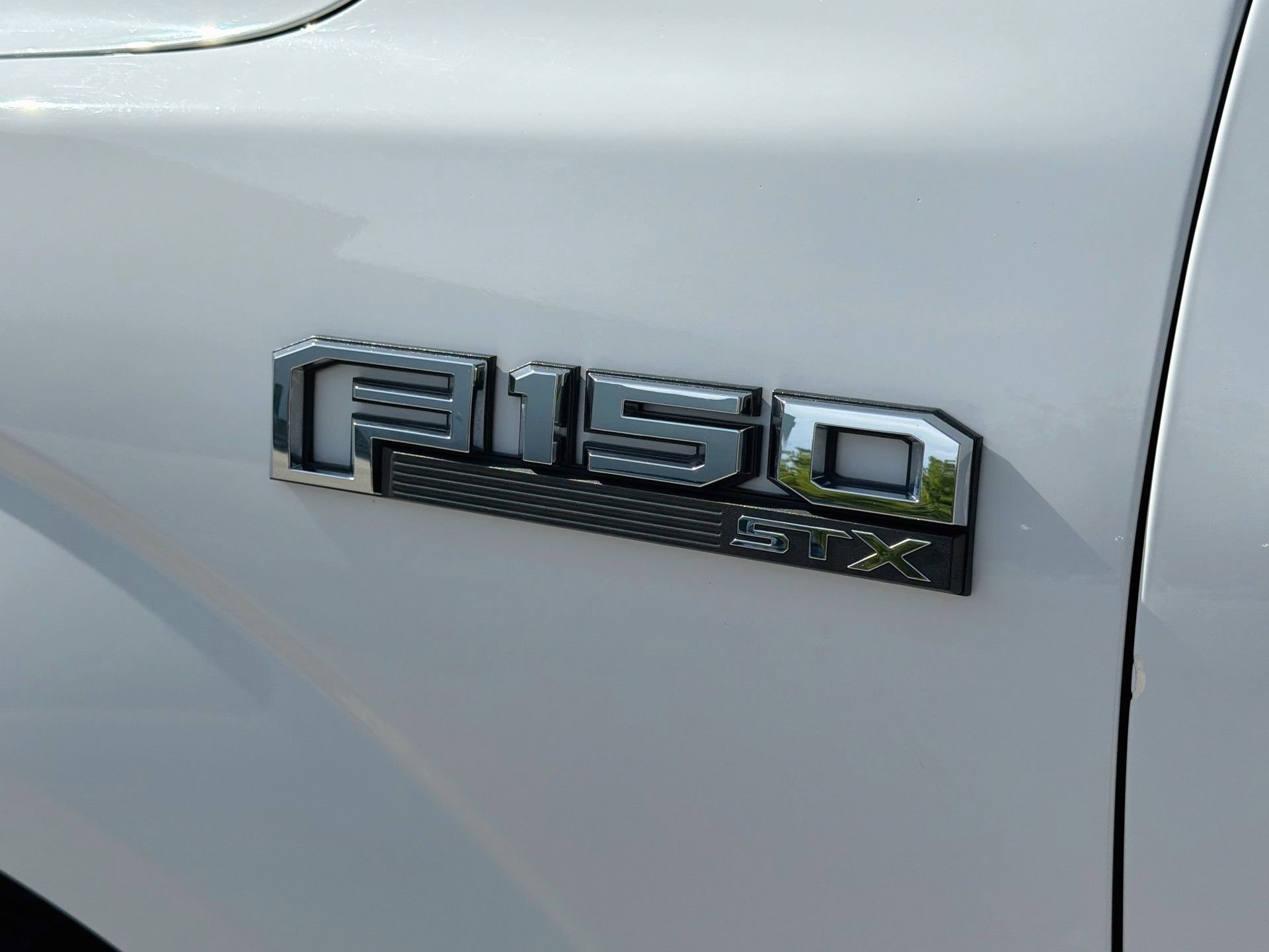 Used 2018 Ford F150 XL w/ Equipment Group 101A Mid AWD/4WD image 11