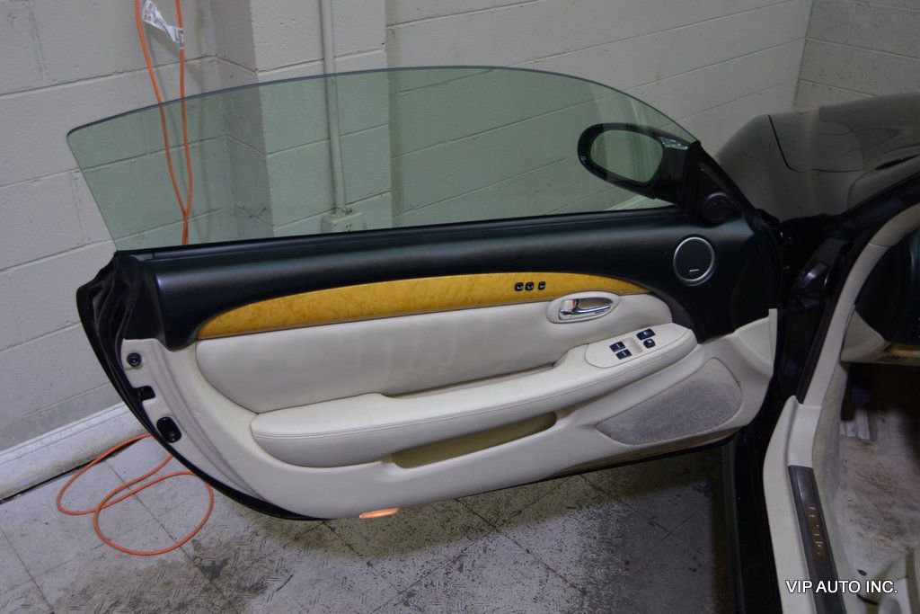 Used 2002 Lexus SC 430 Convertible RWD image 13