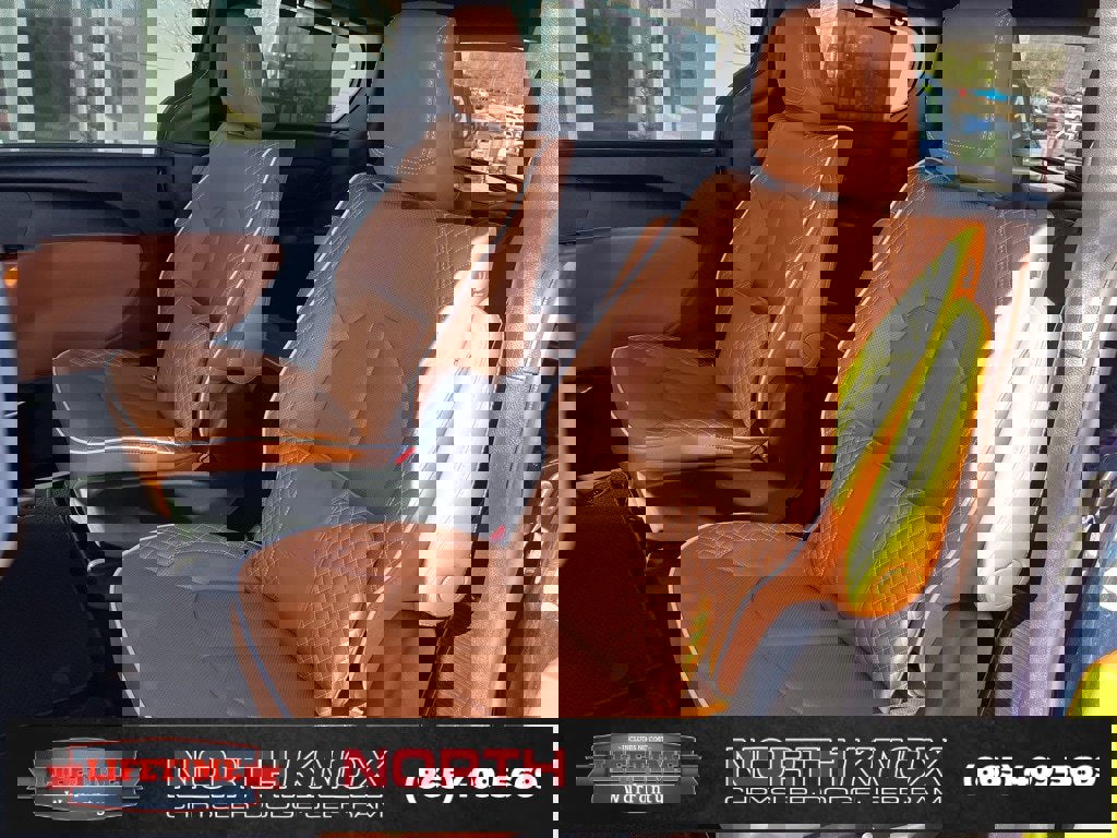 Used 2024 Chrysler Pacifica Pinnacle w/ Trailer Tow Group image 15