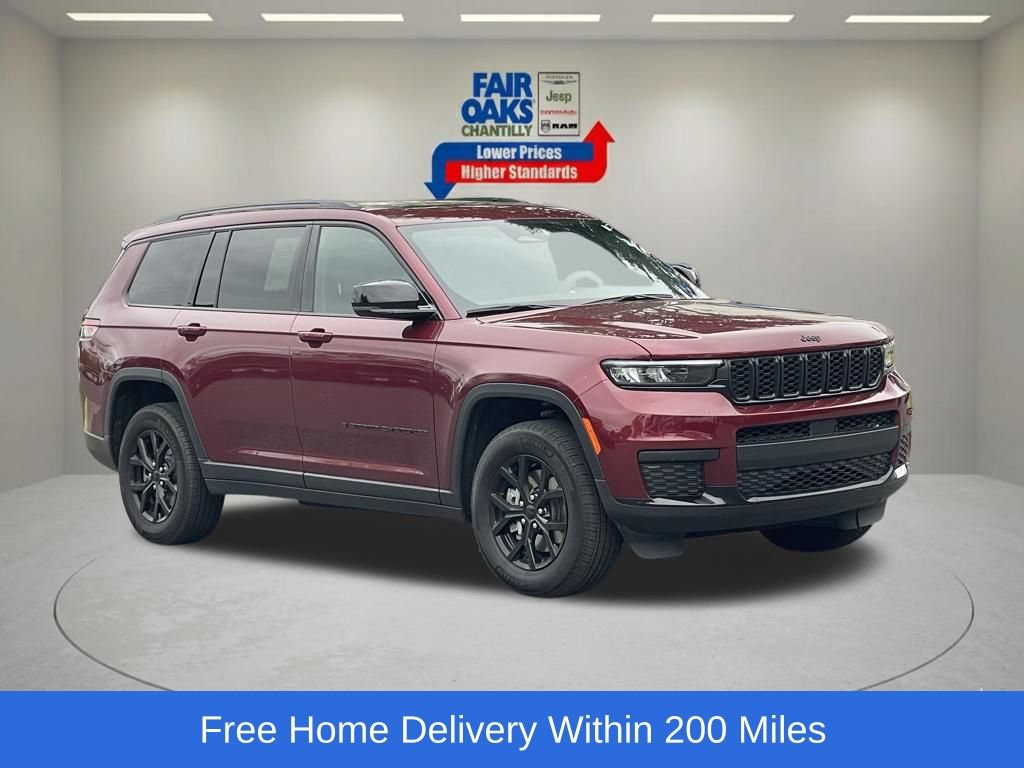 Used 2025 Jeep Grand Cherokee L Altitude AWD/4WD image 1