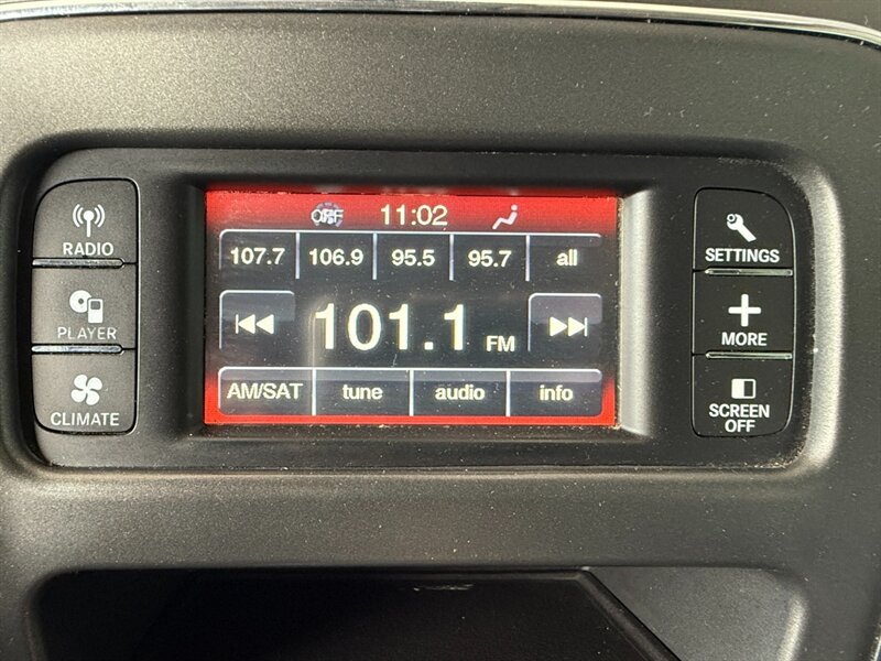 Used 2019 Dodge Journey SE w/ Premium Group FWD image 32